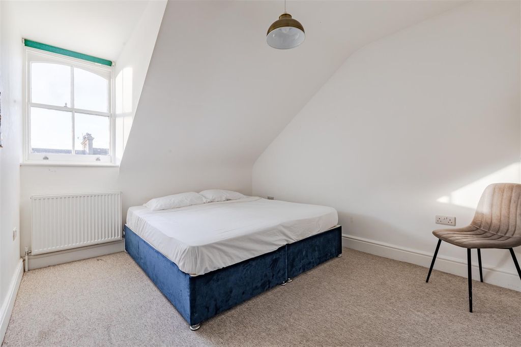 Additional image 24 of 14 bed terraced house to rentFirst Avenue, Hove BN3