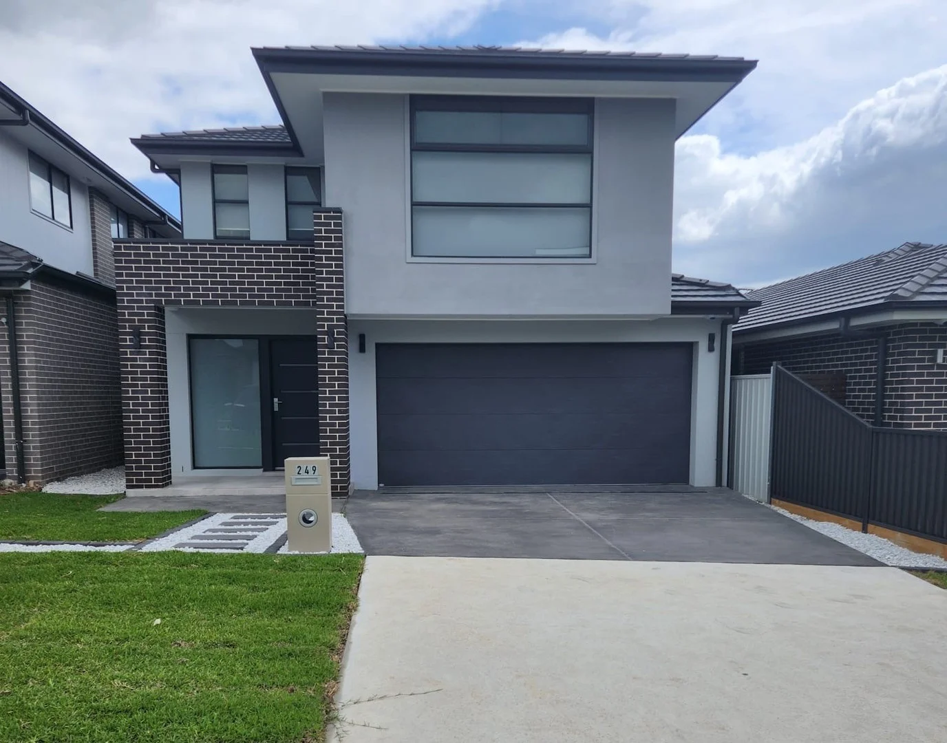 249 Seventh Ave, Austral NSW 2179