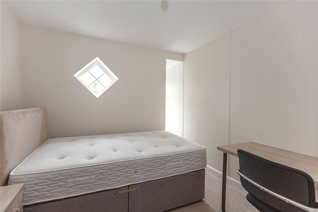 Additional image 18 of 6 bed semi-detached house to rentHatton Road, Cheswick Village, Bristol BS16