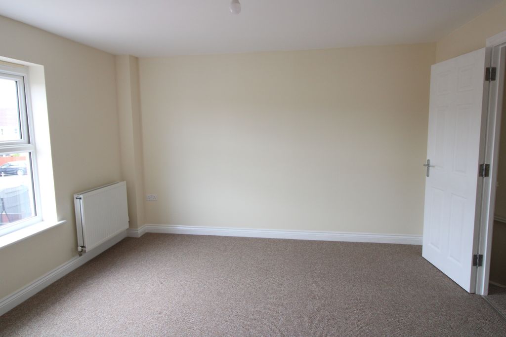 Additional image 10 of 3 bed property to rentChillingham Drove, Bridgwater TA6