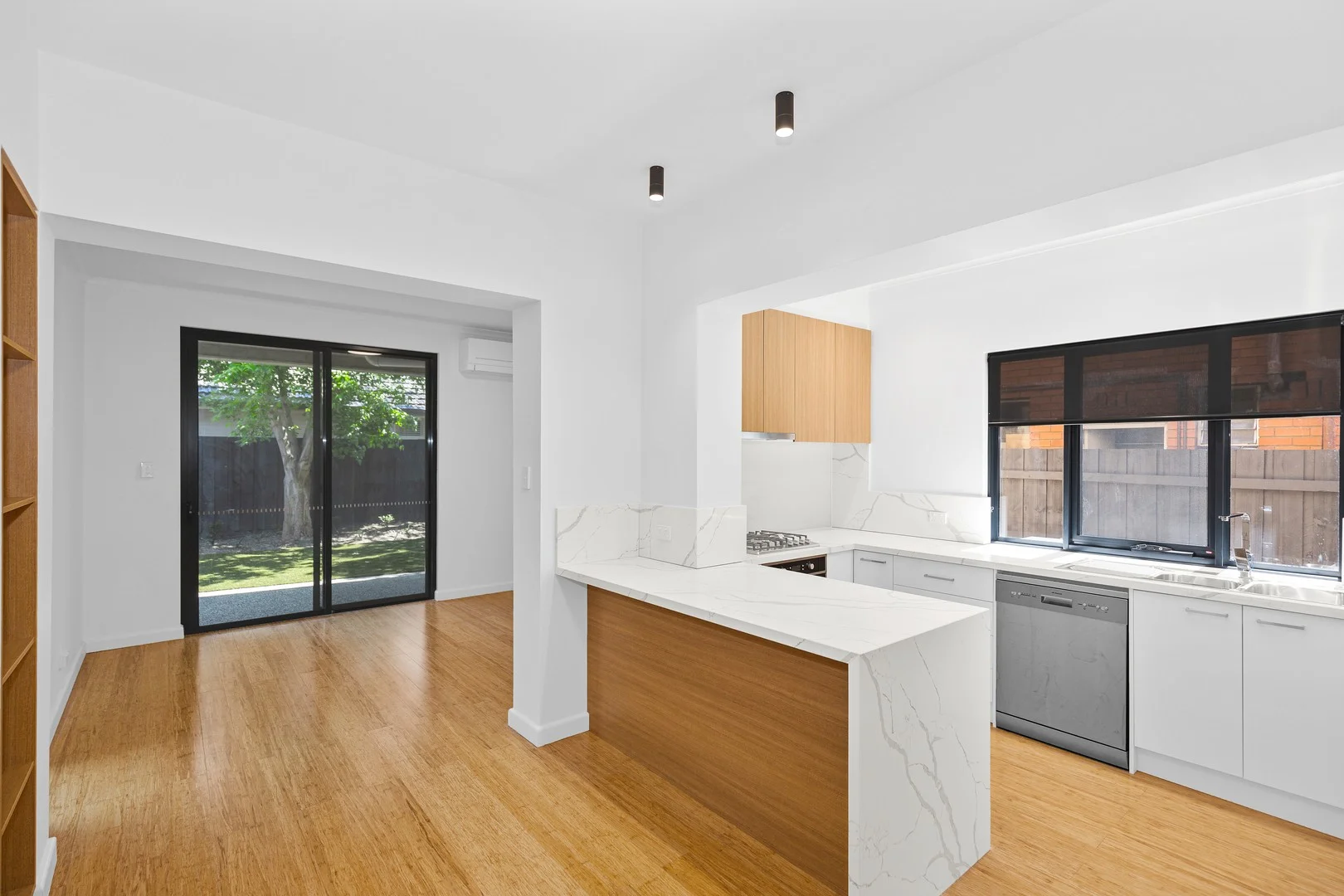 2/31 Peel Street, Kew VIC 3101