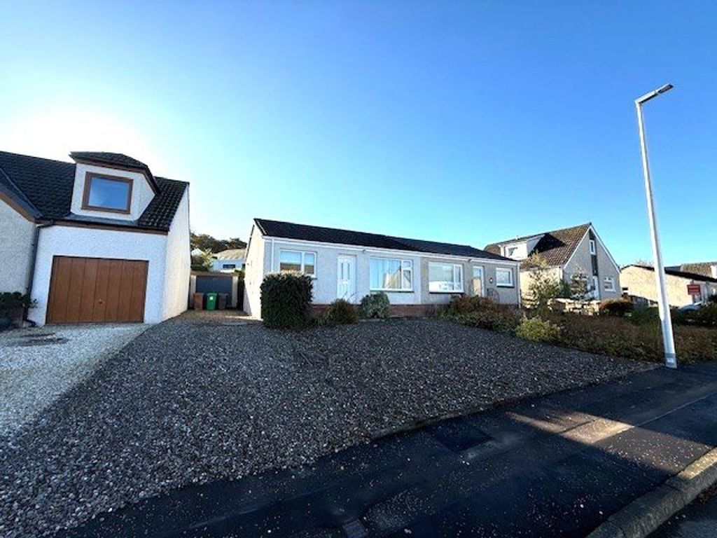 2 bed semi-detached house to rentAikman Place, Fife KY16