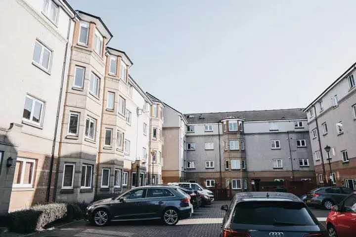 2 Bed Flat, Duff Road, EH11, N1 7GU photo 3