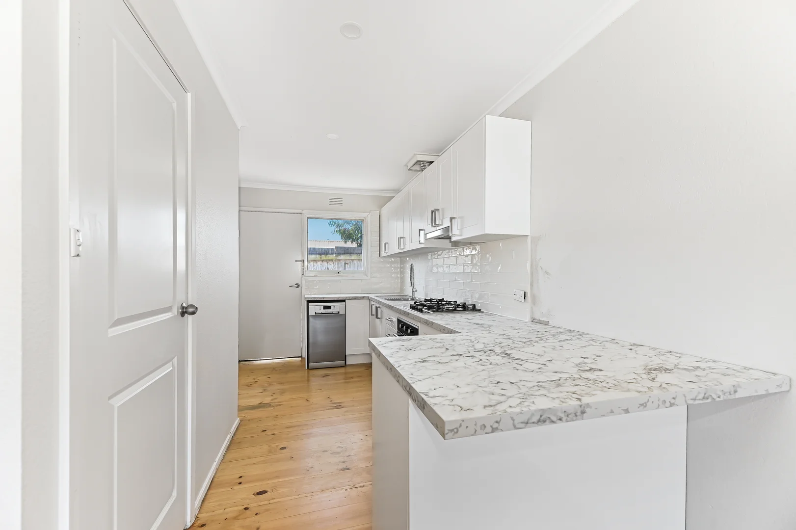 Additional image 2 of 3/121-123 Mount Eliza Way, Mount Eliza VIC 3930