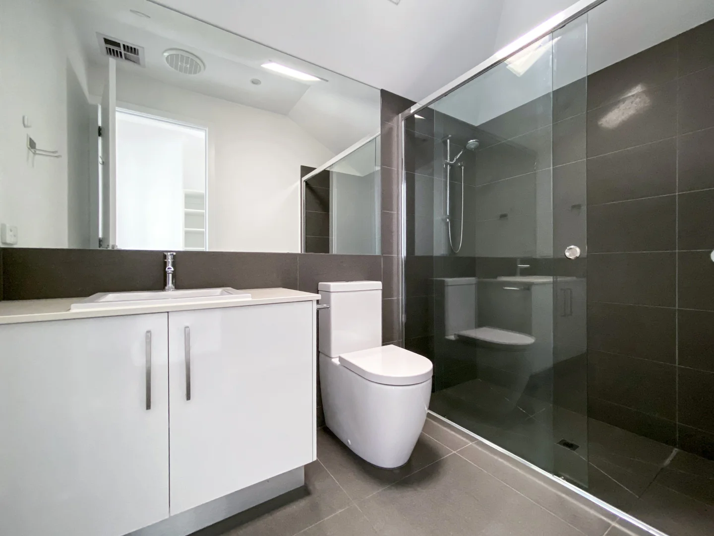 Additional image 13 of 2/49 Lonsdale Street, South Geelong VIC 3220