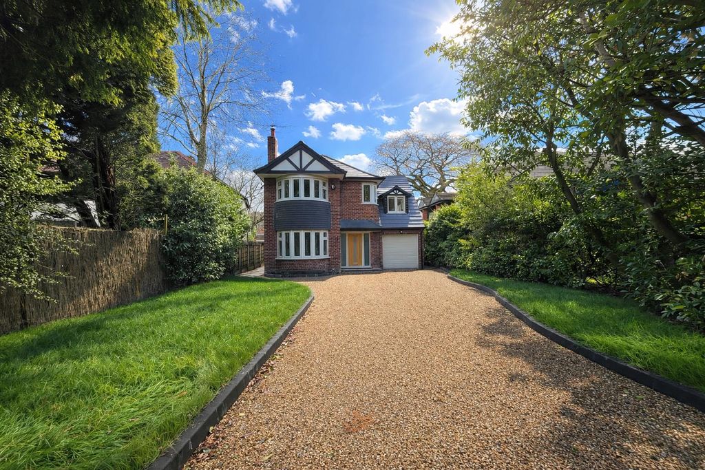 5 bed detached house to rentKnutsford Road, Wilmslow SK9