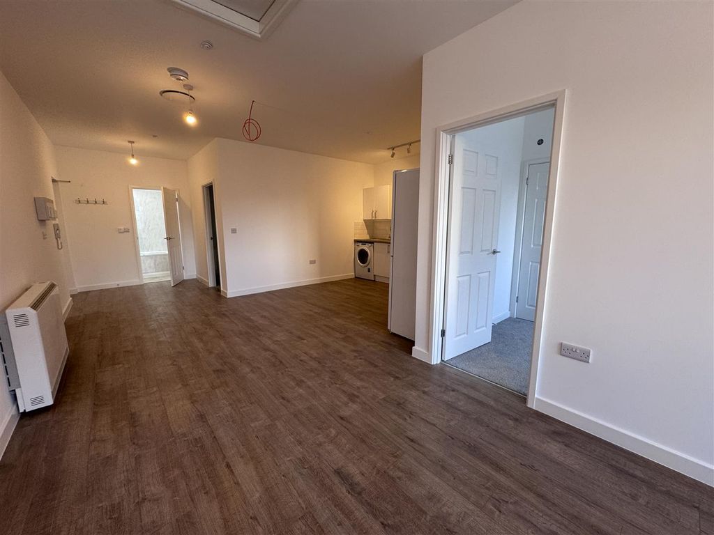 Additional image 4 of 2 bed flat to rentWoodstock Way, Caldicot NP26
