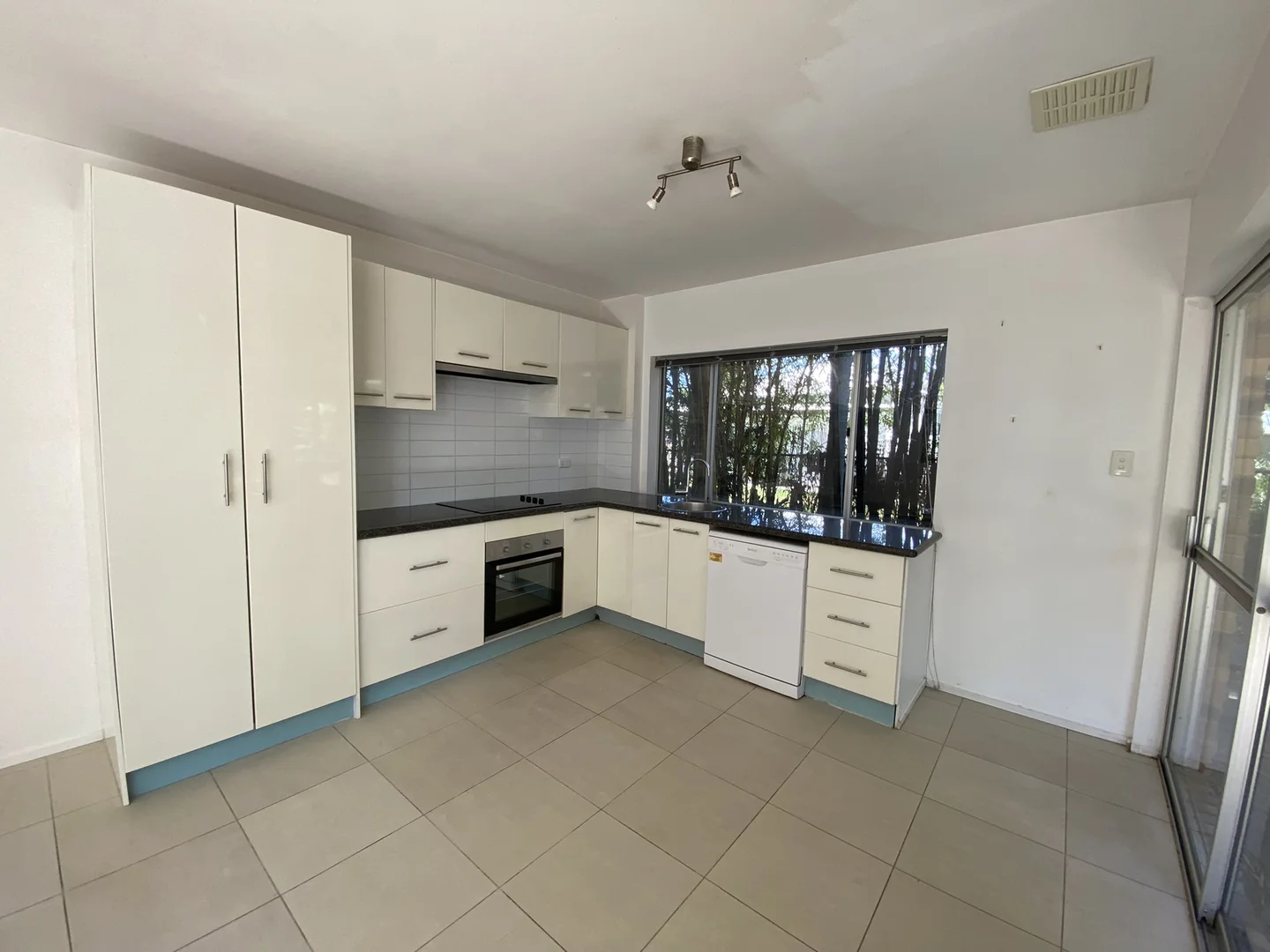 12 Silver Street, Deception Bay QLD 4508 photo 2