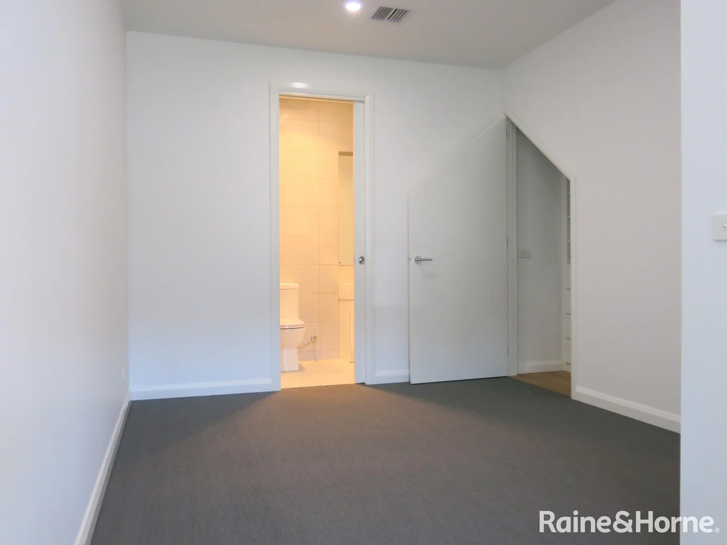 Additional image 9 of 2/5 Padua Court, Gladstone Park VIC 3043