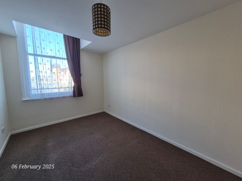 Additional image 9 of 2 bed flat to rentPenrhyn Road, Colwyn Bay LL29