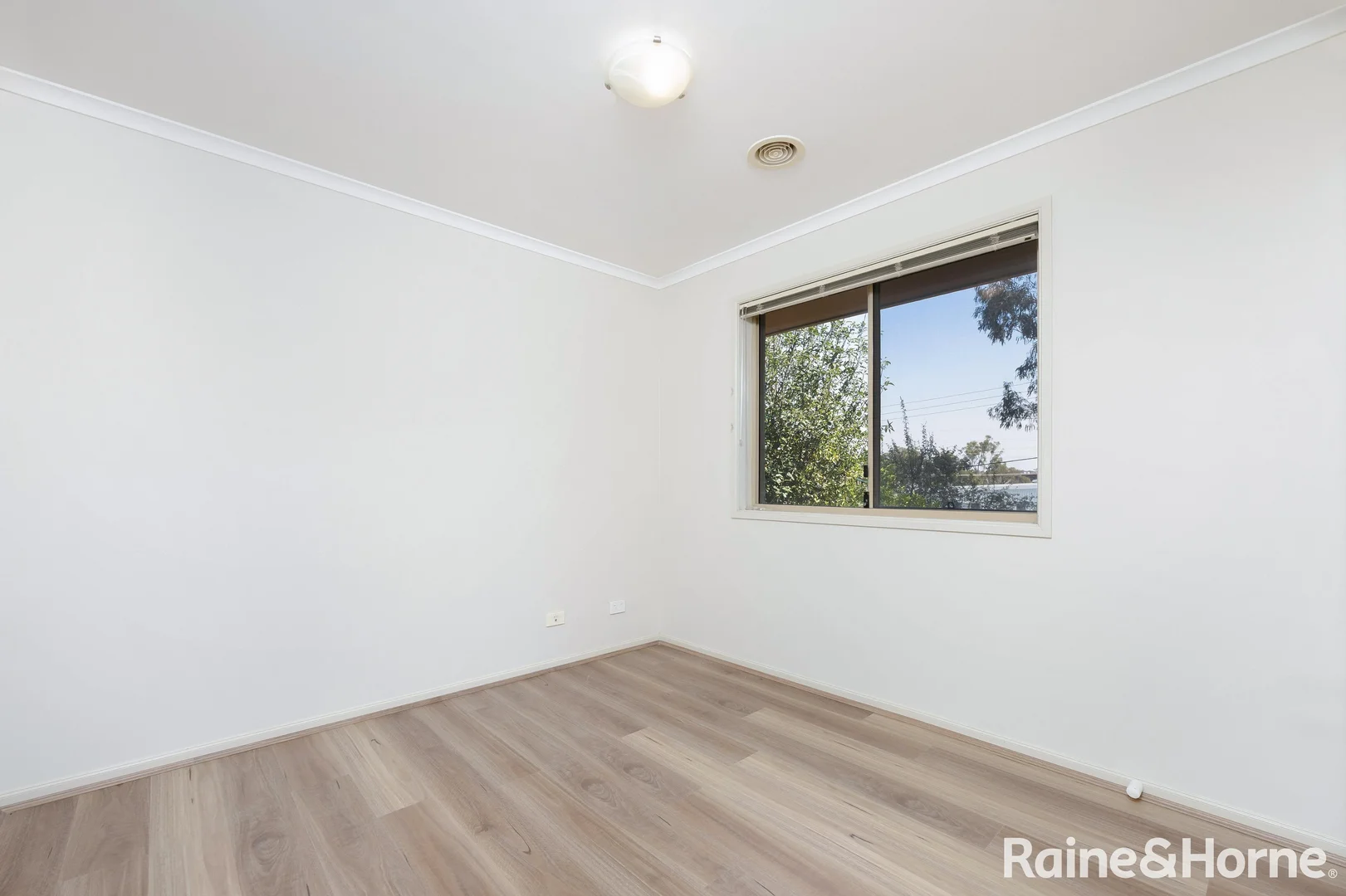 Additional image 6 of 5/43-47 Hutchison Circuit, Crestwood NSW 2620