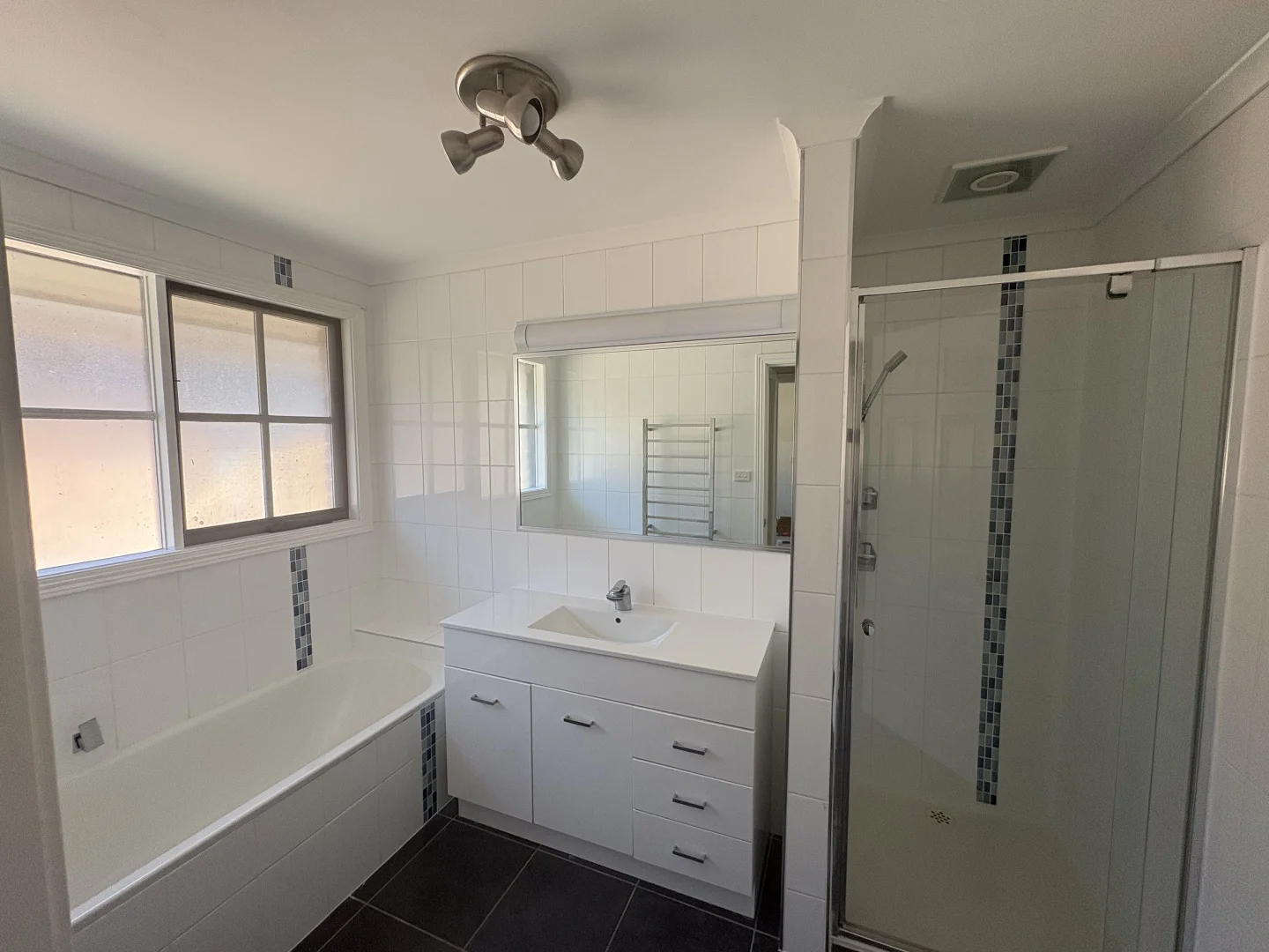 Additional image 9 of 4 Gathrey Court, Endeavour Hills VIC 3802