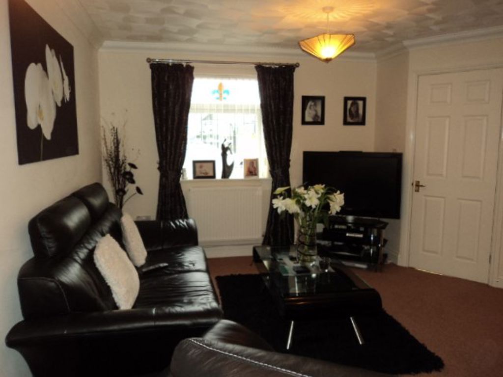 Additional image 2 of 3 bed semi-detached house to rentMerriott Place, Maindee NP19