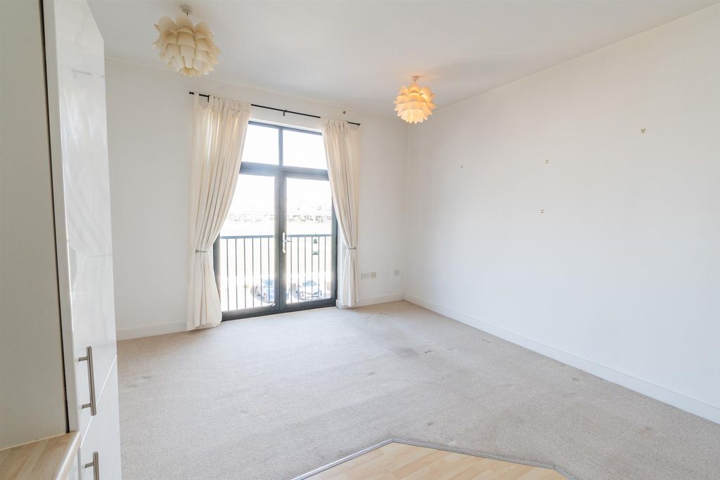 Additional image 3 of 1 bed flat to rentPaget Road, Barry CF62