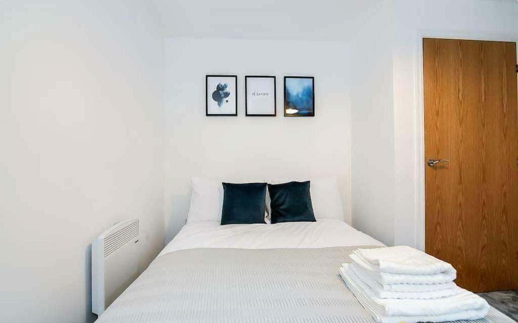 2 Bed Flat, Queen Street, S1, N1 7GU photo 3