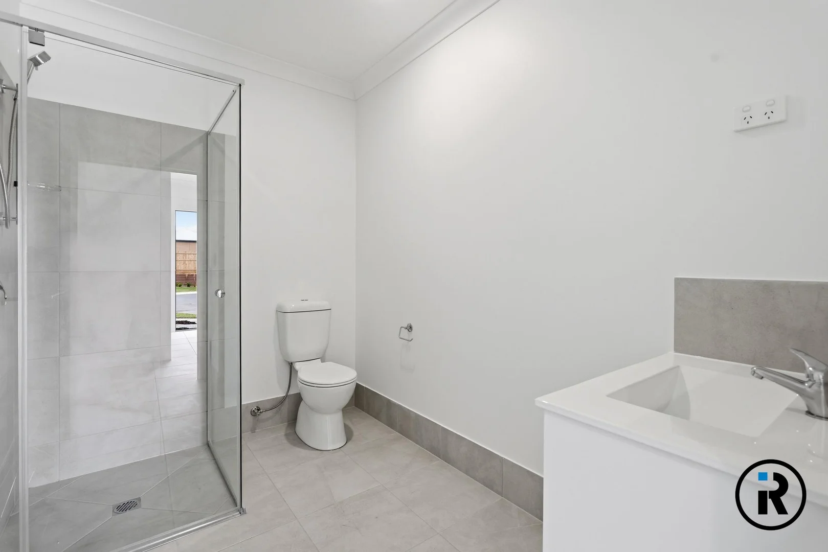 Additional image 4 of 1/11 Grace Close, White Rock QLD 4306