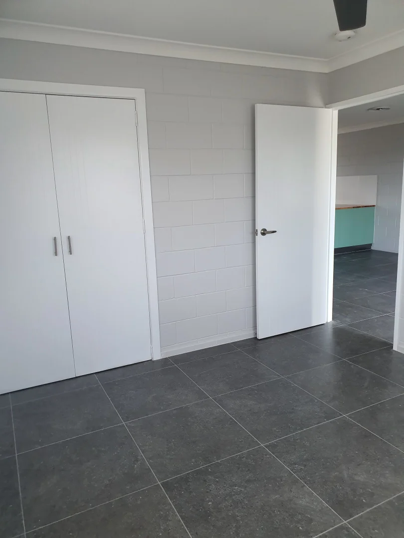 Additional image 7 of 2/5 Dingah Street, Rasmussen QLD 4815