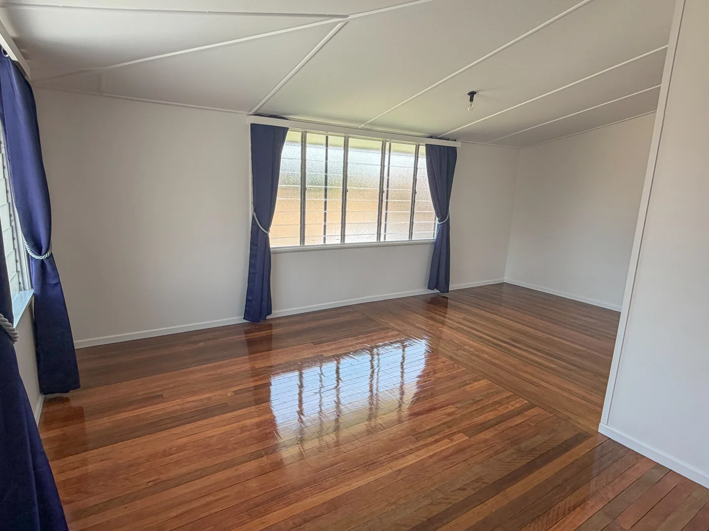 Additional image 5 of 1/8-10 Bruce Parade, Lucinda QLD 4850