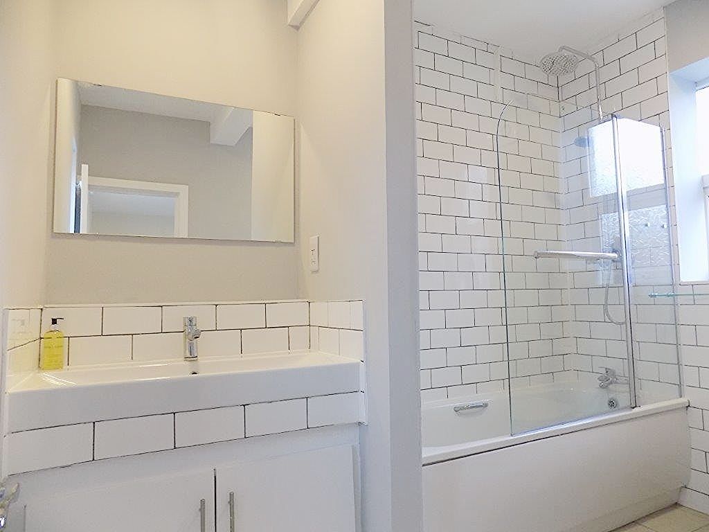 Additional image 18 of 6 bed maisonette to rentAlbert Road, Southsea PO5