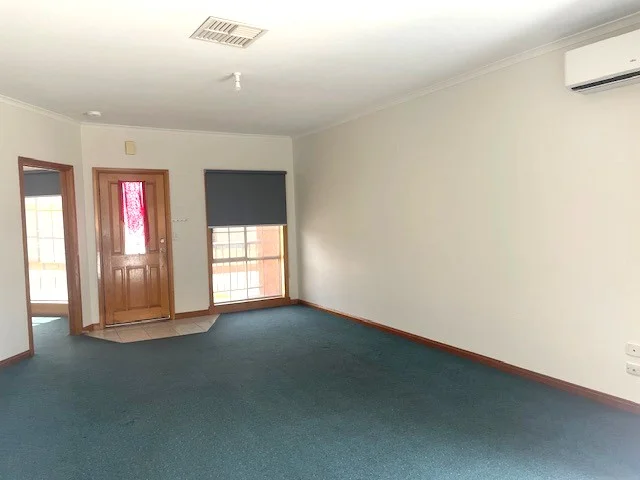 Additional image 3 of 1/6 Breadalbane Court, Sydenham VIC 3037