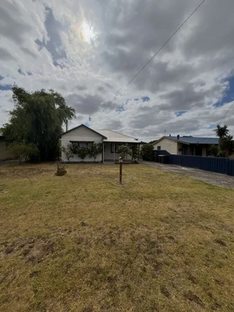 41 Clarke Street, Manjimup WA 6258