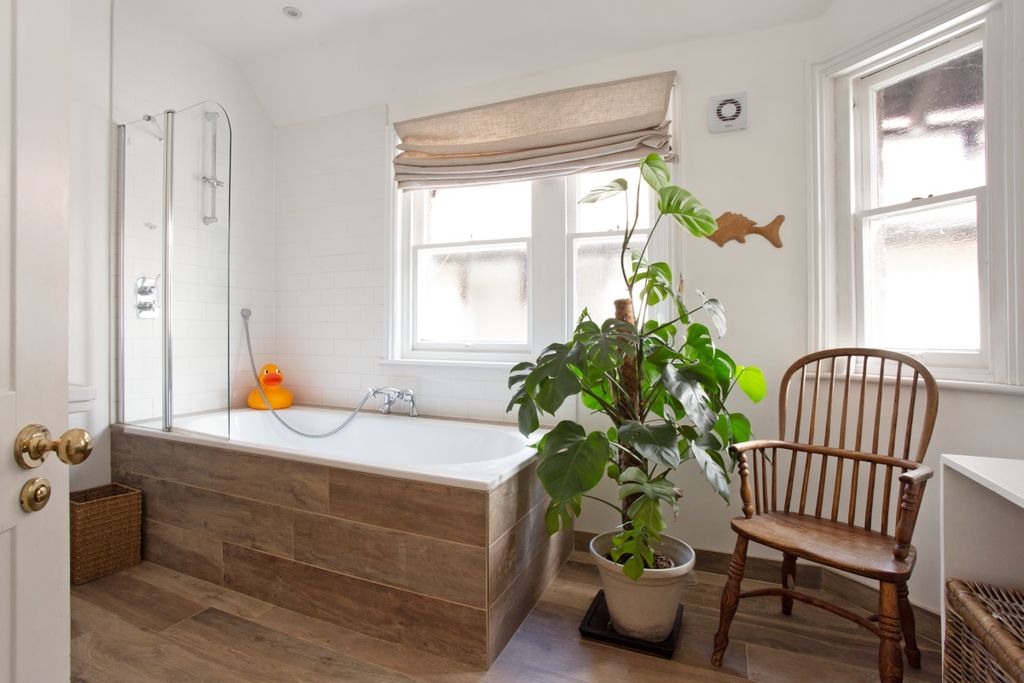 Additional image 7 of 4 bed semi-detached house to rentWarwick Park, Tunbridge Wells TN2