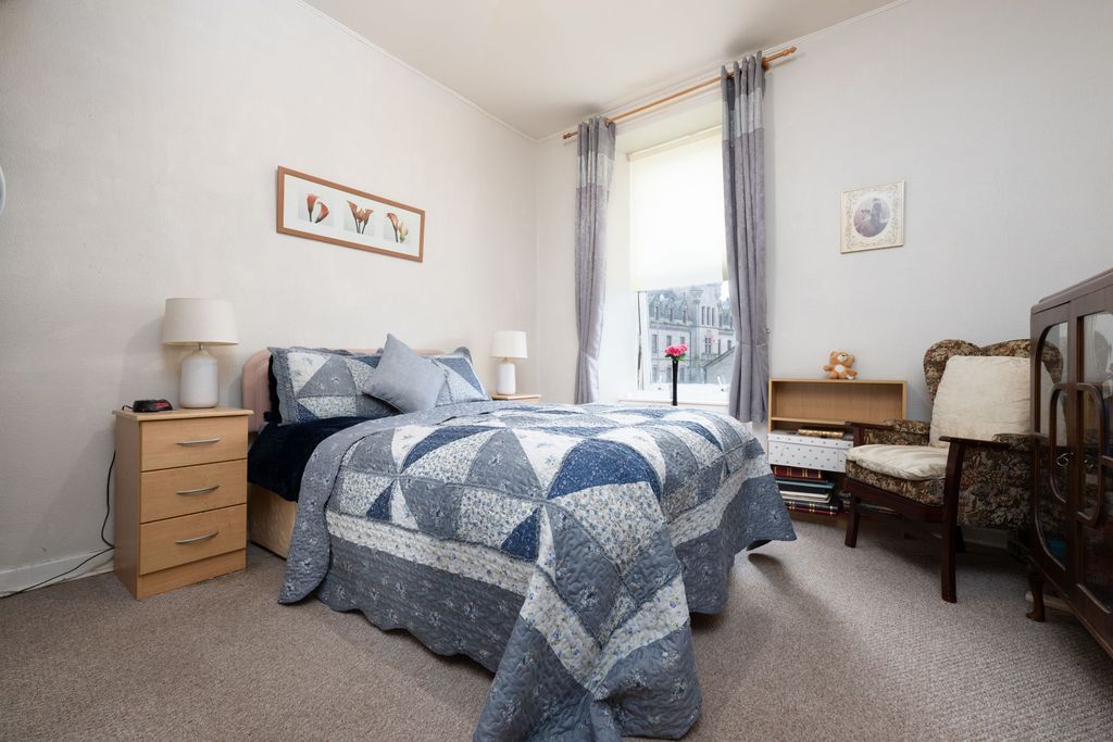 Additional image 12 of 3 bed flat for saleGeorge Square, Greenock PA15