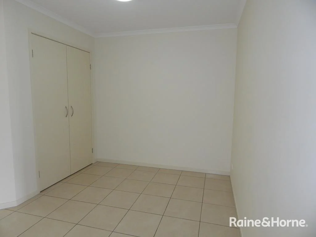 Additional image 7 of 5/50 Shannon Crescent, Dysart QLD 4745