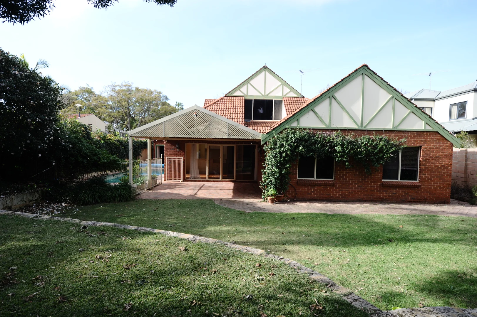 Additional image 13 of 5 Nisbet Rd, Applecross WA 6153
