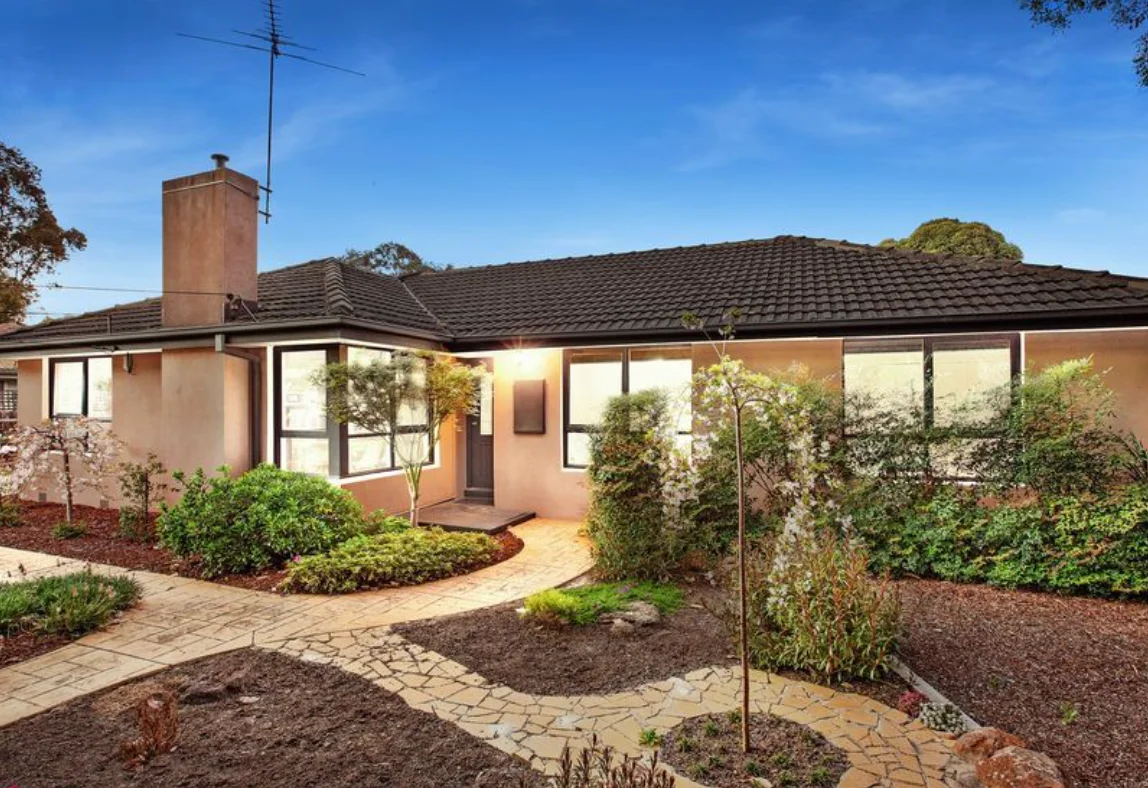 72 Mount View Parade, Croydon VIC 3136