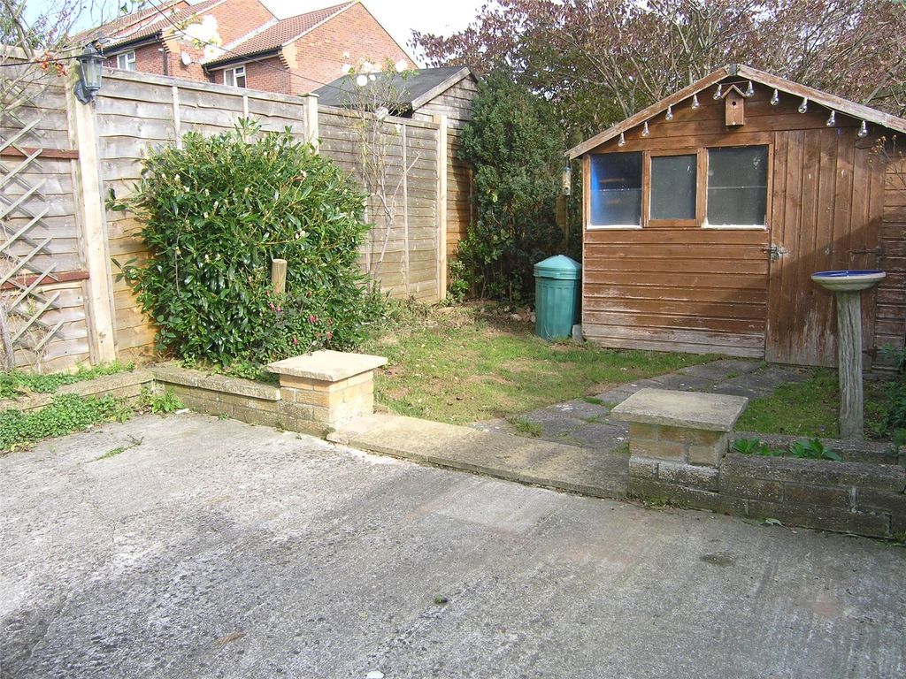 Additional image 7 of 2 bed end terrace house to rentBryer Close, Bridgwater, Somerset TA6