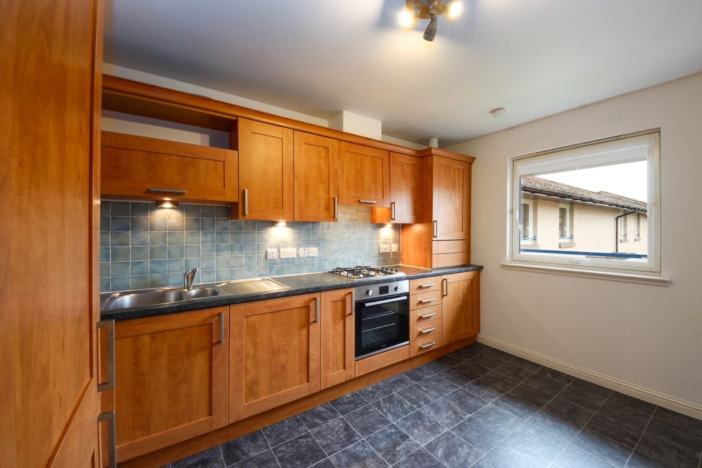 Additional image 2 of 2 bed flat to rentRiverside Gardens, Inverness IV3