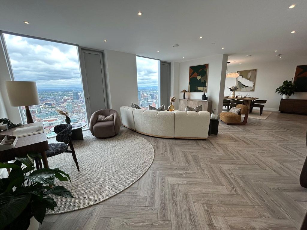 3 bed flat to rentCortland At Colliers Yard, 7 Bankside Boulevard, Greater Manchester M3