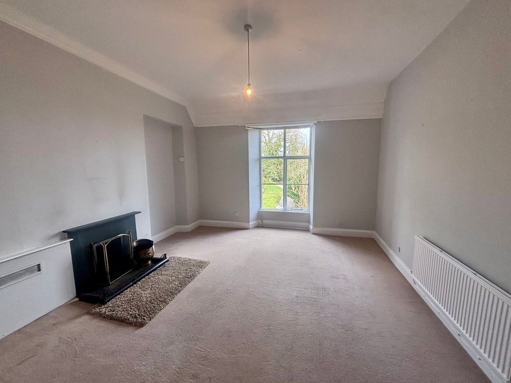 2 bed flat to rentFlat 6, Ellergreen, Burneside LA9 photo 4