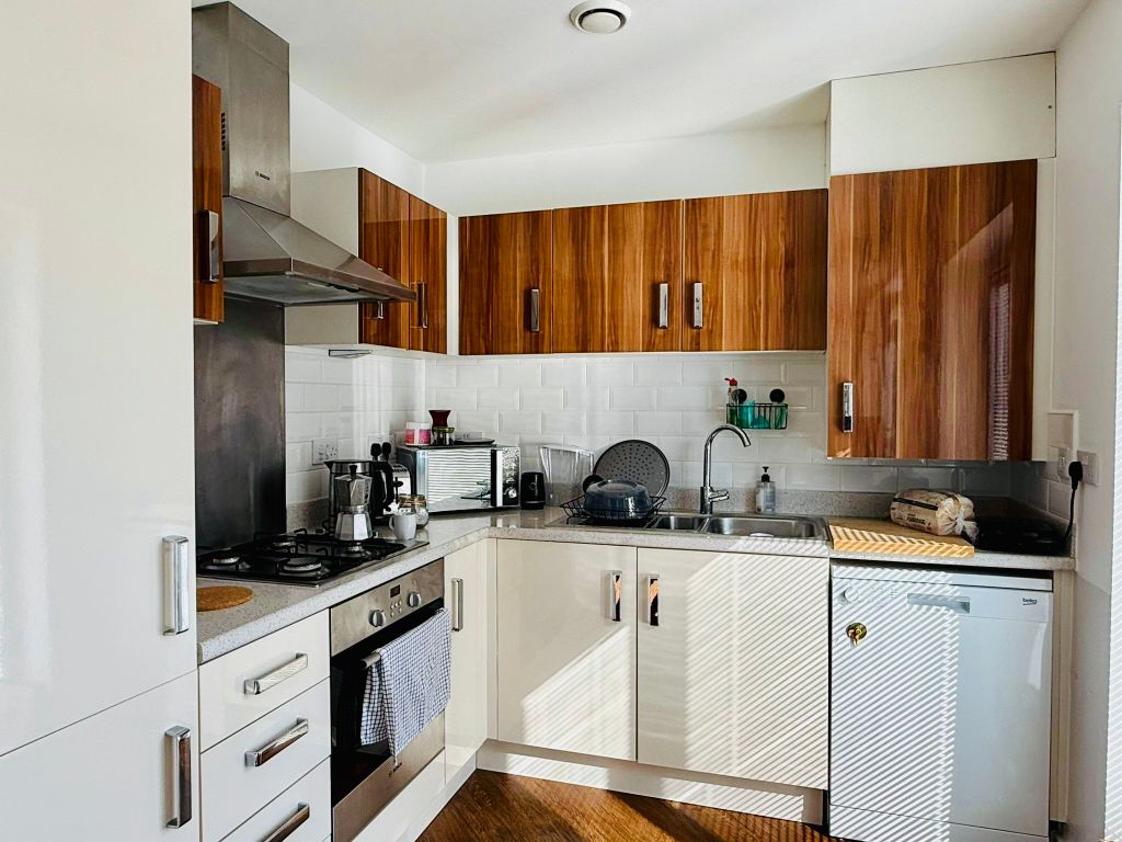 Additional image 7 of 2 bed flat to rentFirepool View, Taunton TA1