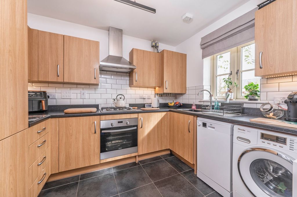 Additional image 3 of 2 bed end terrace house for saleThe Furrows, Bourton-On-The-Water GL54