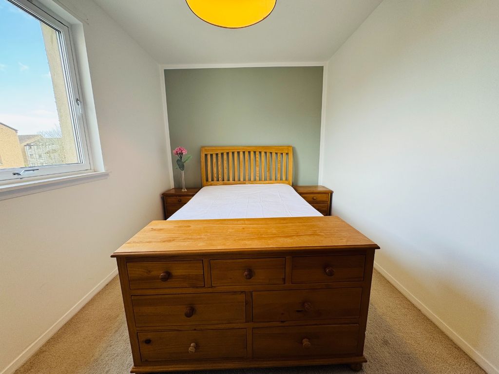 2 bed flat to rentHeadland Court, Garthdee, Aberdeen AB10