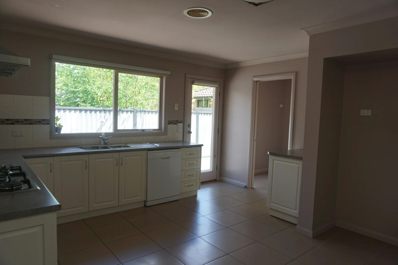 8 Keily Road, Gisborne VIC 3437 photo 4