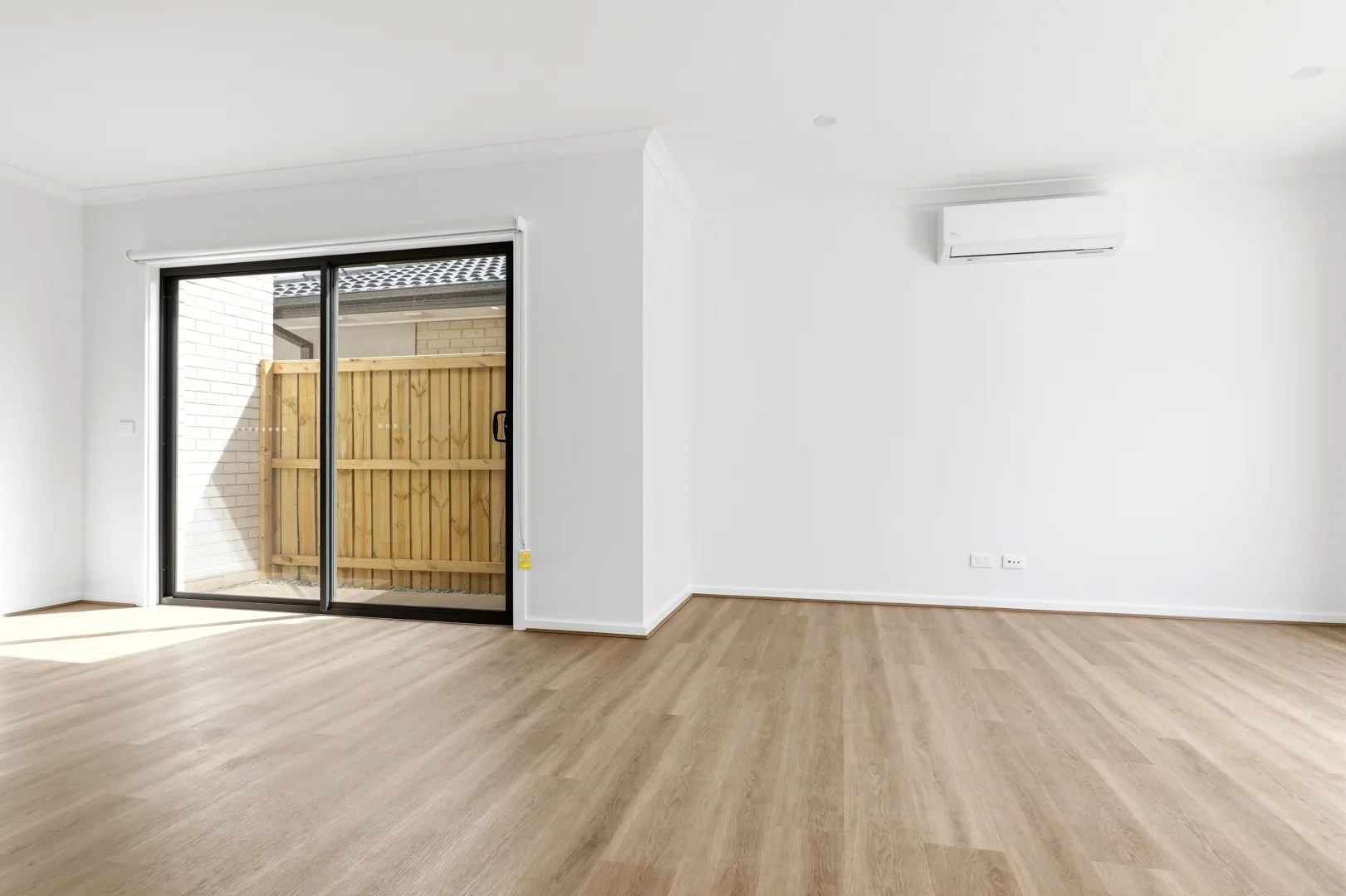 Additional image 8 of 1 Hanoverian Street, Aintree VIC 3336