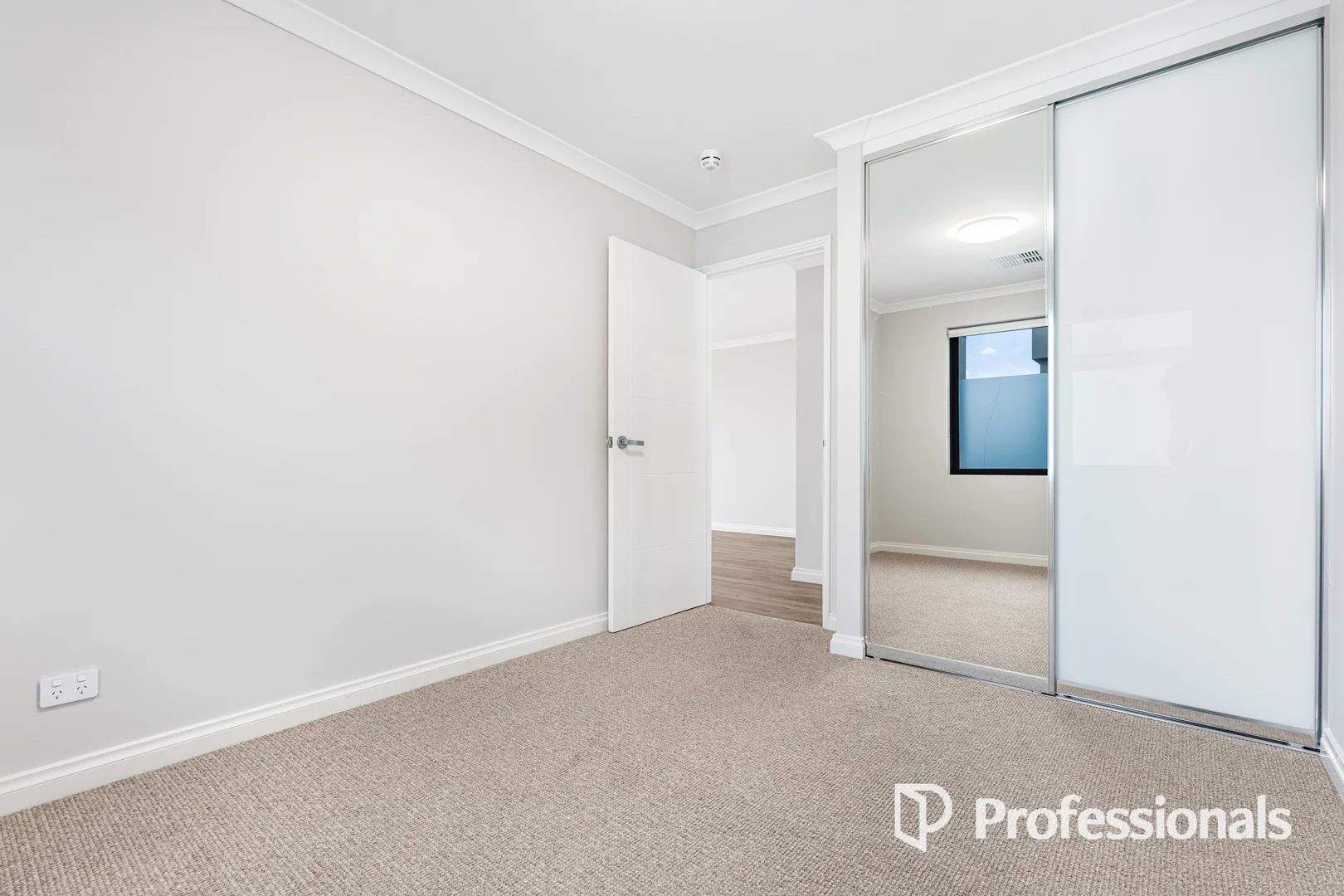 Additional image 17 of 4/20 May Street, Scarborough WA 6019