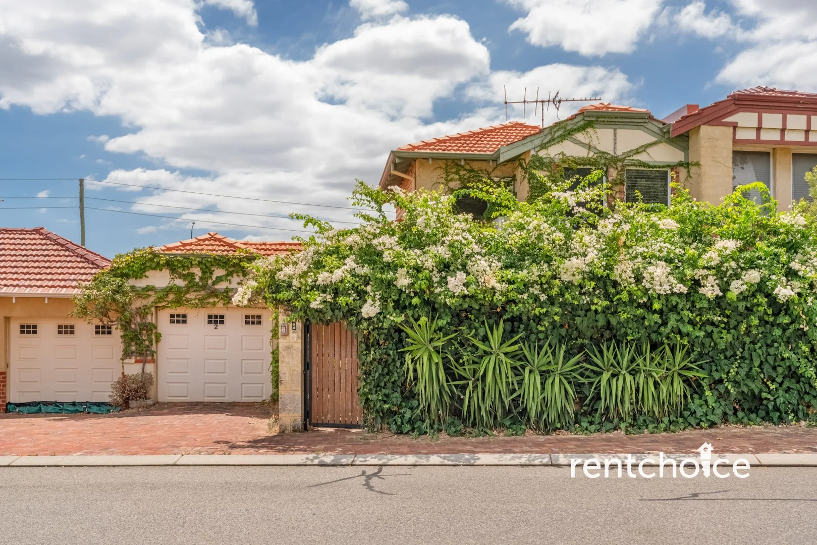 2/25 Barnfield Road, Claremont WA 6010