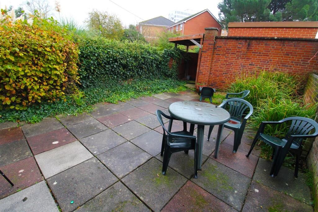 Additional image 2 of 5 bed terraced house to rentBedford Place, Southampton SO15