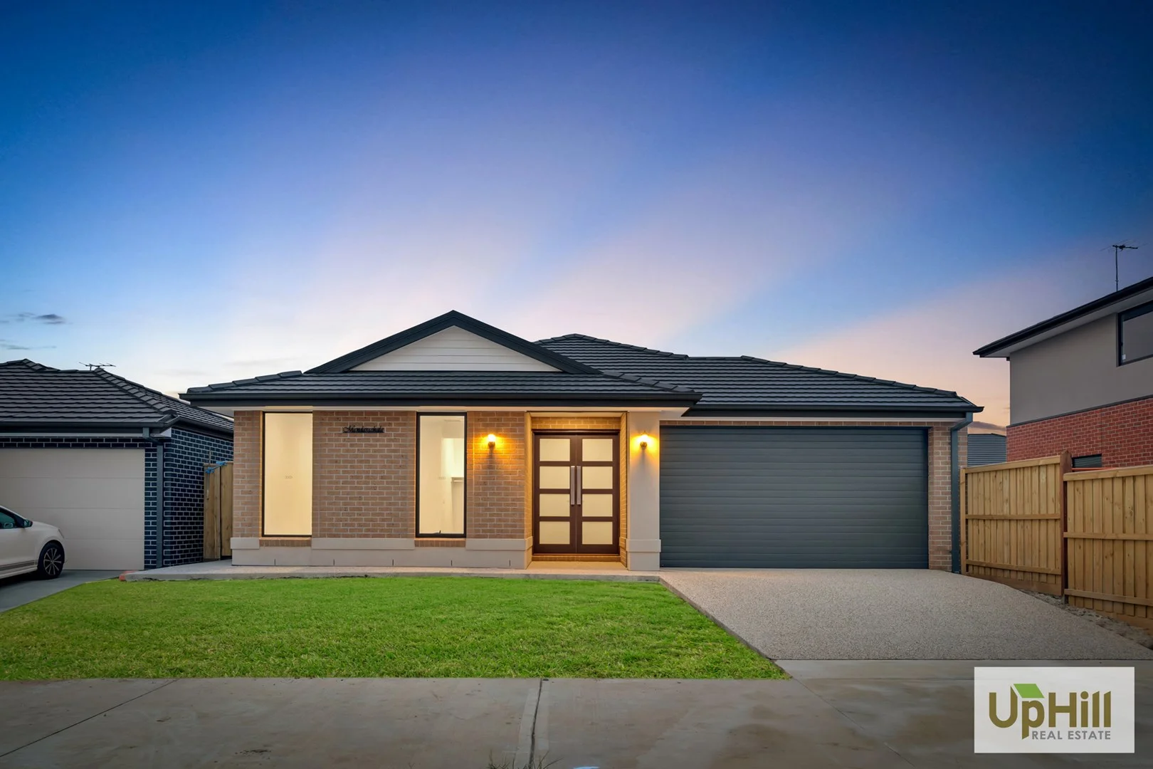32 Cherokee Parade, Clyde VIC 3978