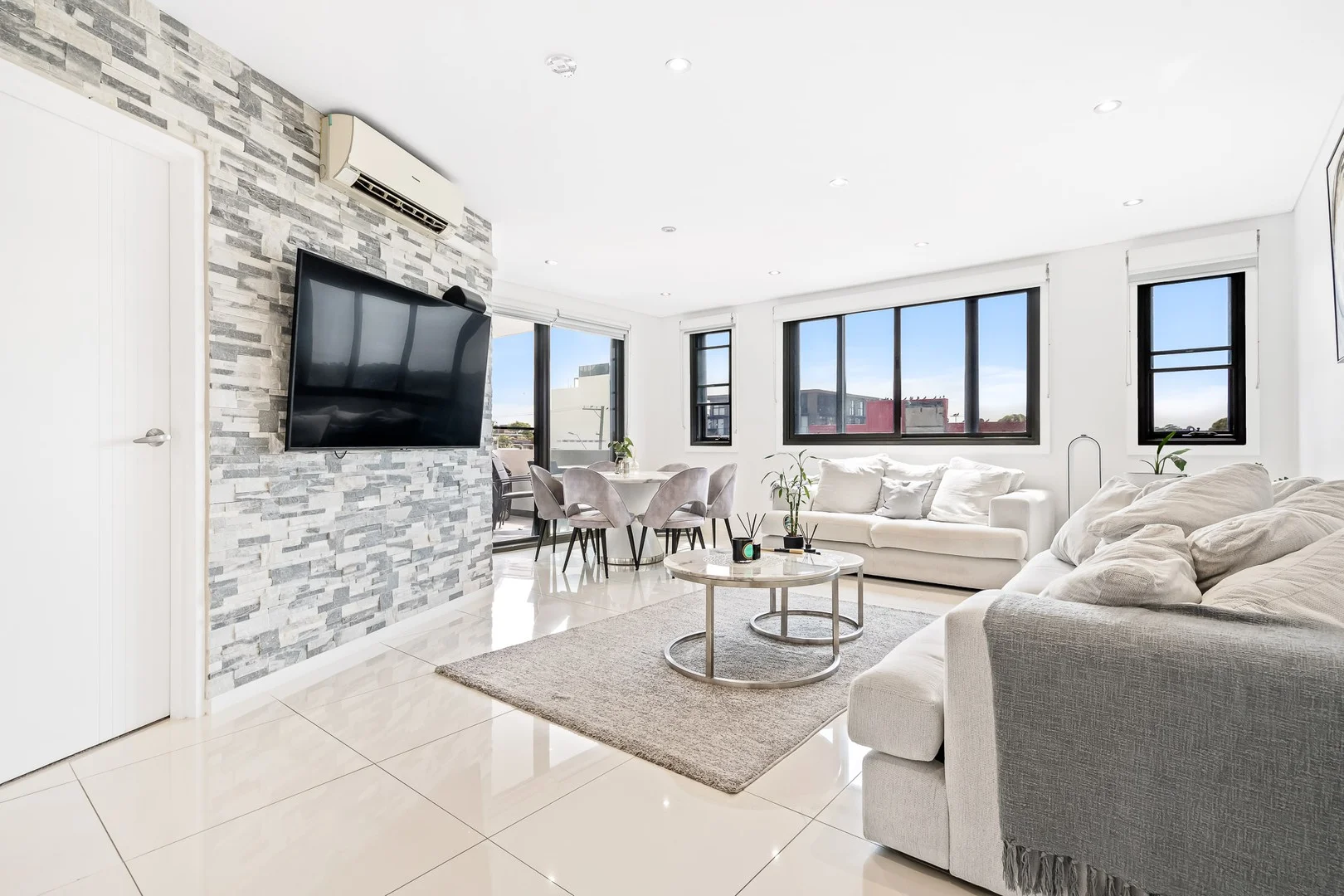 301/823 King Georges Road, South Hurstville NSW 2221