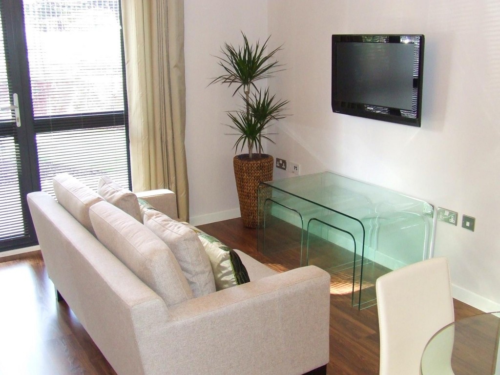 Additional image 2 of Studio Flat, Staveley Road, S8, N1 7GU