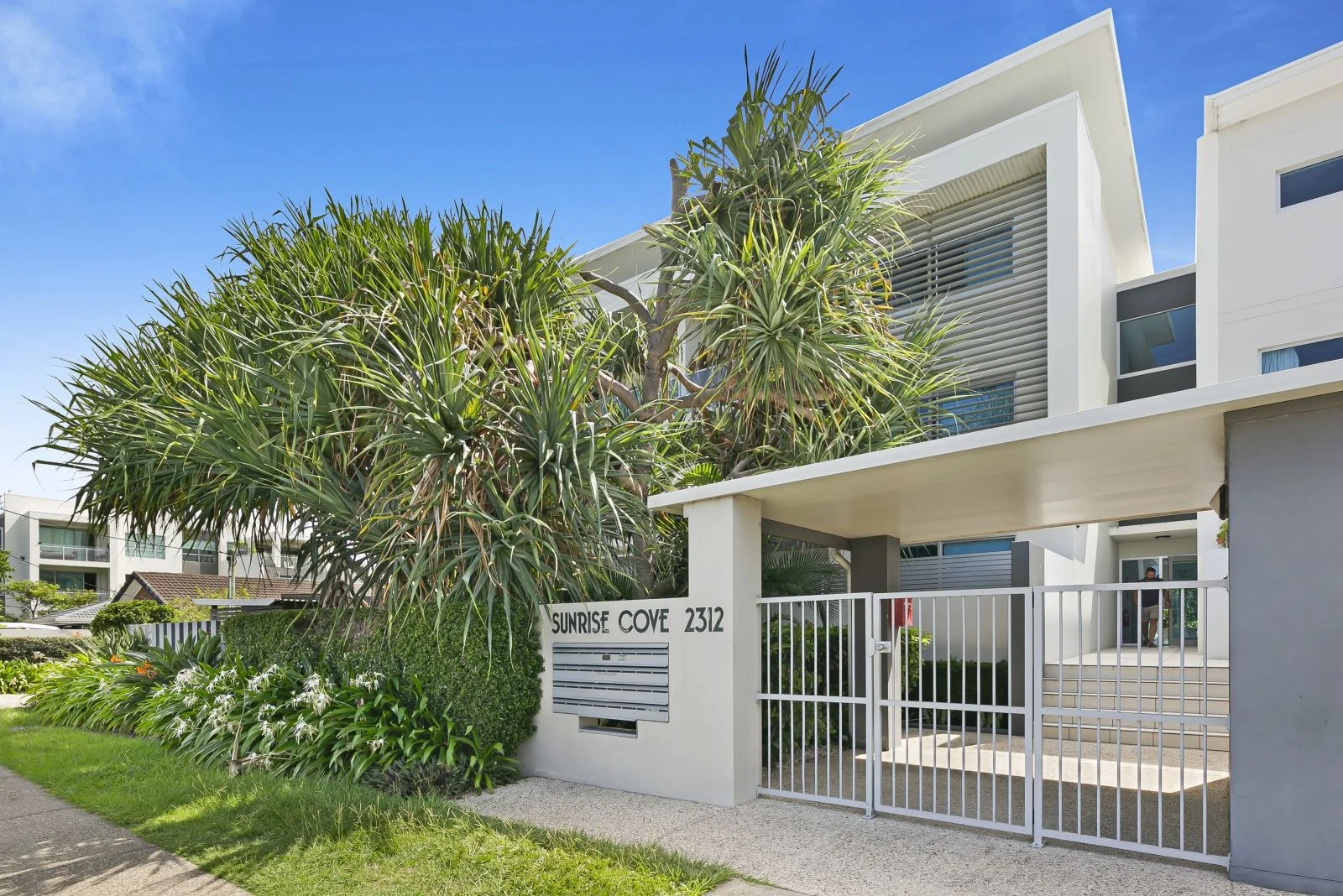 Additional image 10 of 3/2312 Gold Coast Highway, Mermaid Beach QLD 4218