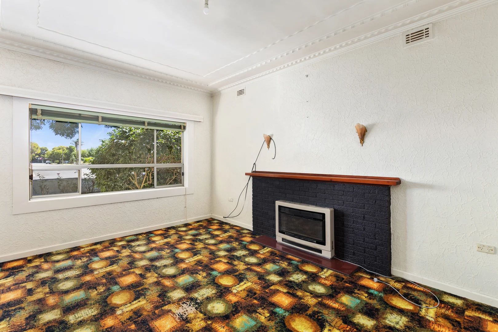 Additional image 2 of 38 Umpherston Street, Mount Gambier SA 5290