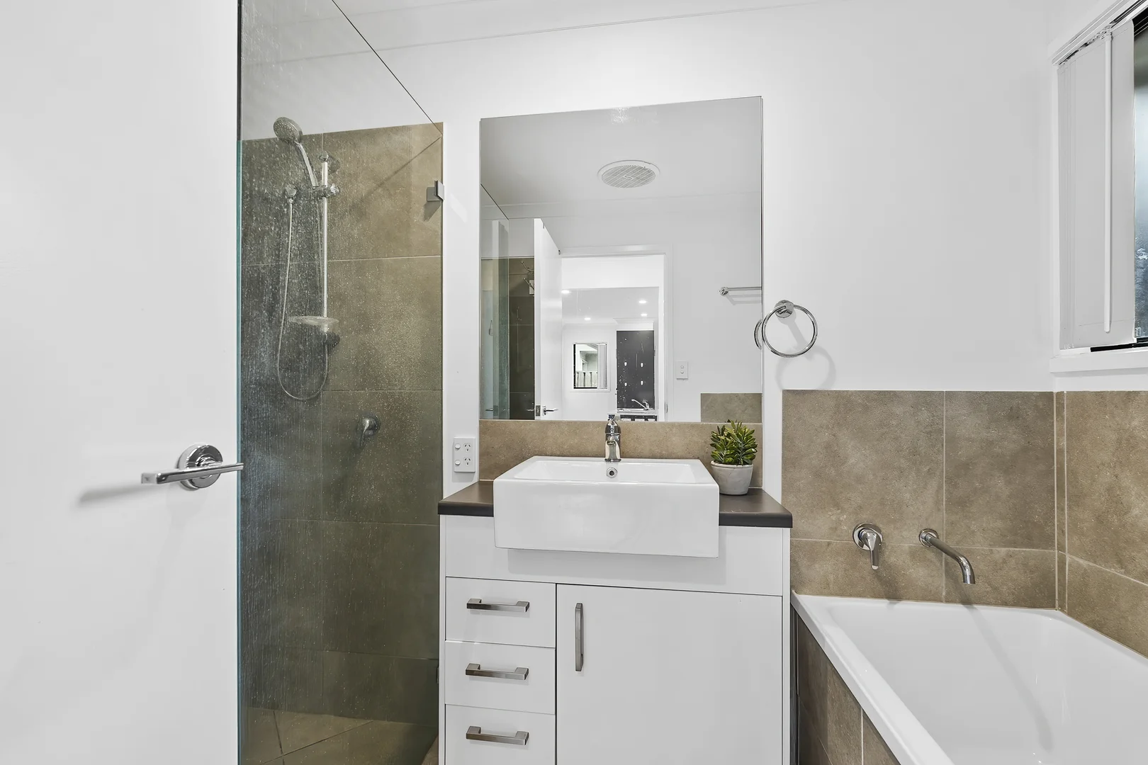 Additional image 13 of 5 Potts St, Palmview QLD 4553