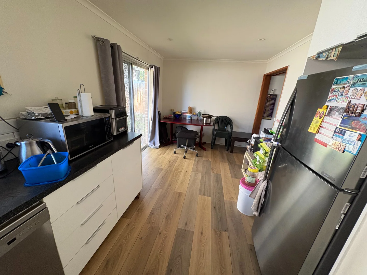 2/8 Whitworth Avenue, Springvale VIC 3171 photo 3