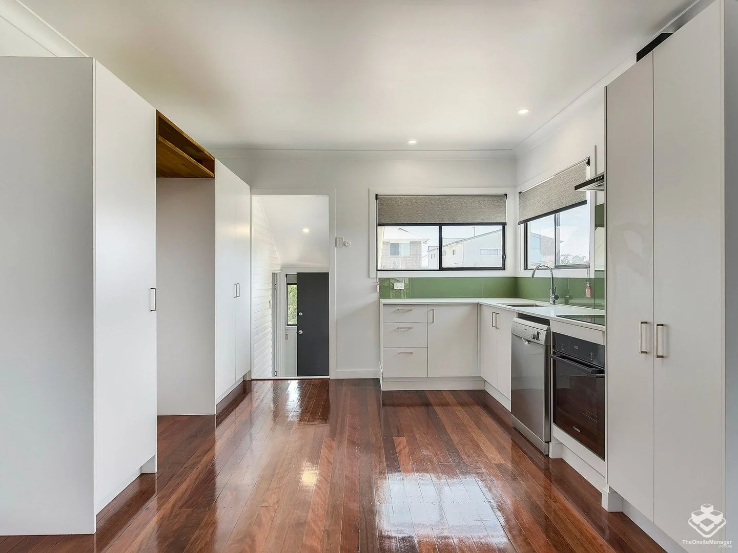 93 Molloy Road, Cannon Hill QLD 4170